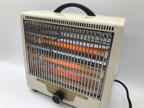 季節家電のストーブ　ハモサ