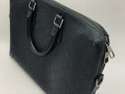 LOUIS VUITTONの所沢　ブランド品