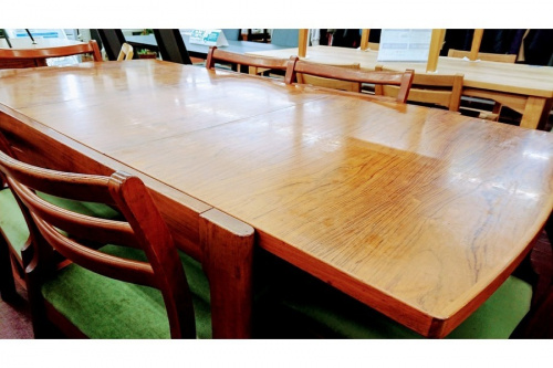 東村山　秋津　所沢　入間　新座　ふじみ野　家具のテーブル