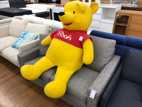 家具のソファ