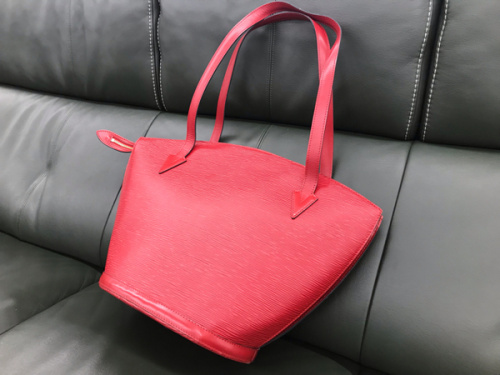 ブランド・ラグジュアリーのLOUIS VUITTON