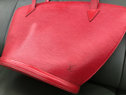 LOUIS VUITTONの所沢　ブランド品