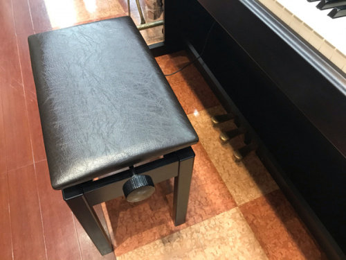 YAMAHAのピアノ　中古　所沢