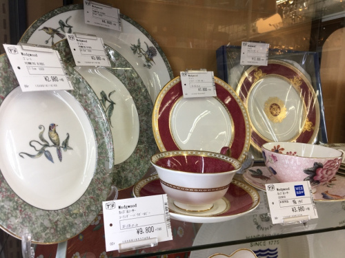 洋食器のカップ＆ソーサー