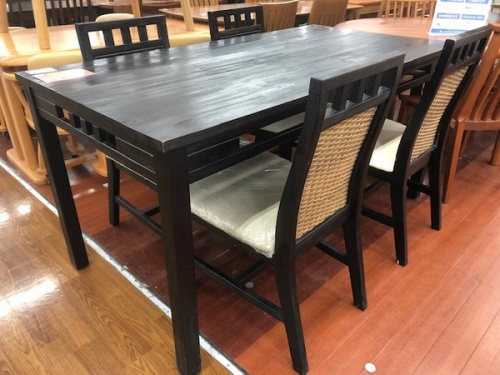家具のダイニングセット