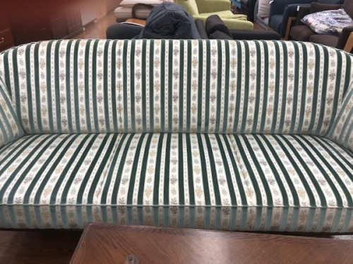 ソファのkarimoku