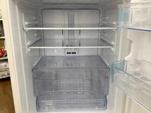 2ドア冷蔵庫のSHARP