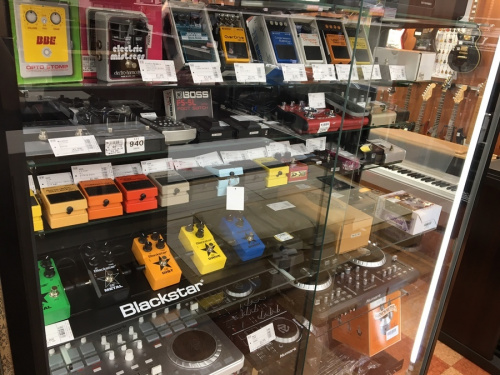 ベース 中古のピアノ 中古