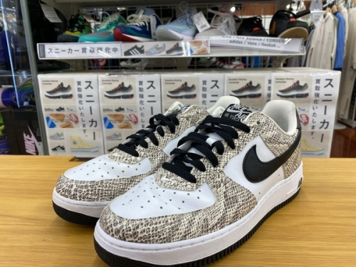 メンズファッションのスニーカー
