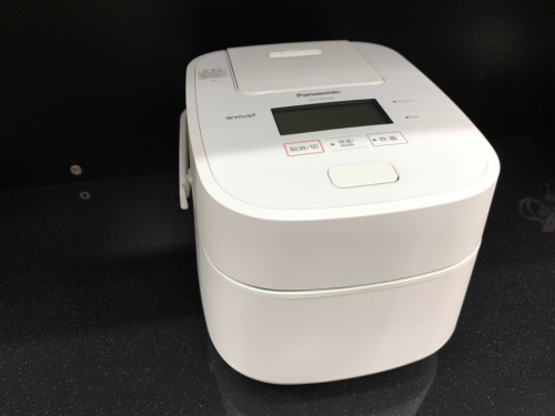 キッチン家電の炊飯器