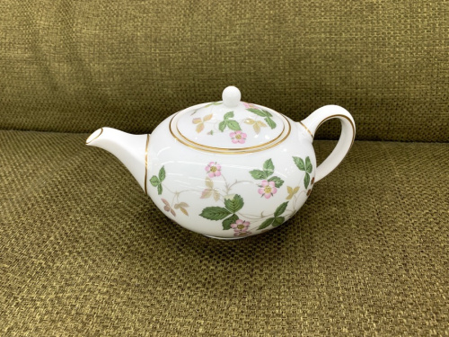 テーブルウェアの洋食器