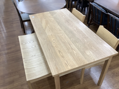 家具のダイニングセット