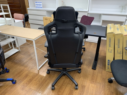 ノーブルチェアーズの家具