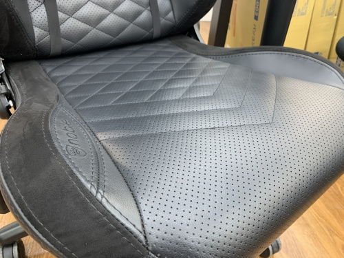 チェアのゲーミングチェア