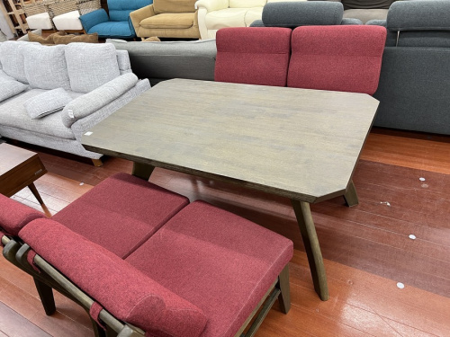 家具のダイニングセット