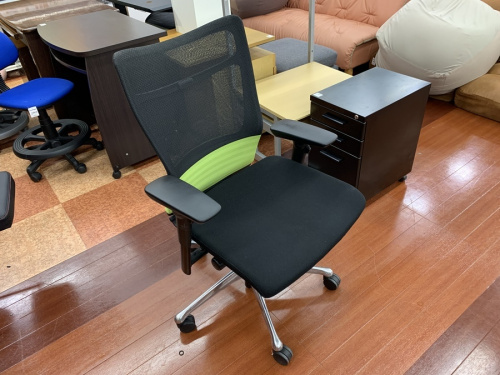 生活家具のイス