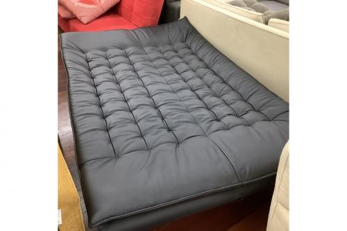 ソファーベッドのソファー