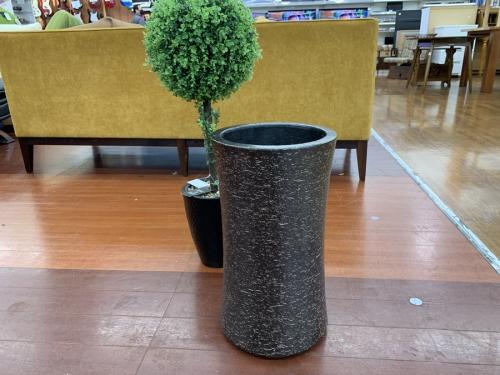 傘立ての有田焼