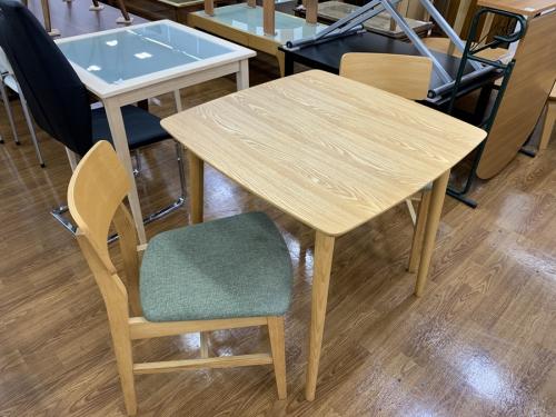 ダイニングのダイニングセット