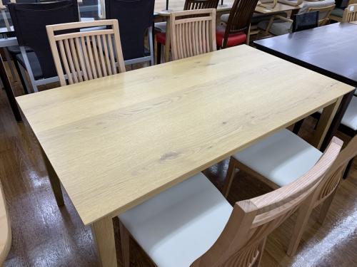 ダイニング5点セットのHIKARI