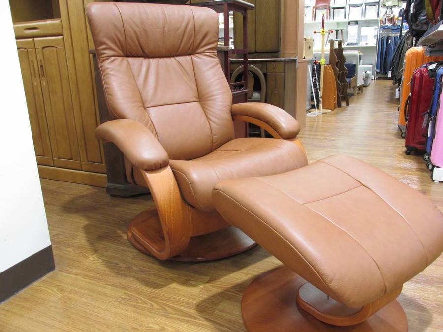 イエリアーダ ノーザンコンフォート「マニアーナ」リクライニングチェア＆オットマン Hjellegjerde イエリアーダ NORTHERN COMFORT ノーザン