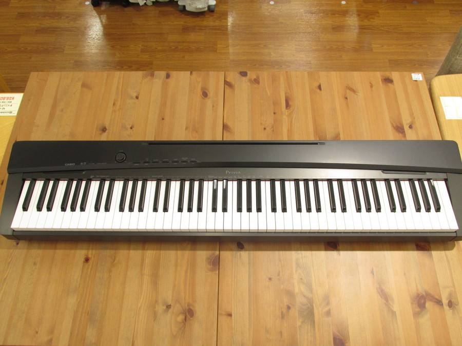 PX-135BK/WE - Privia Digital Pianos - Electronic Musical