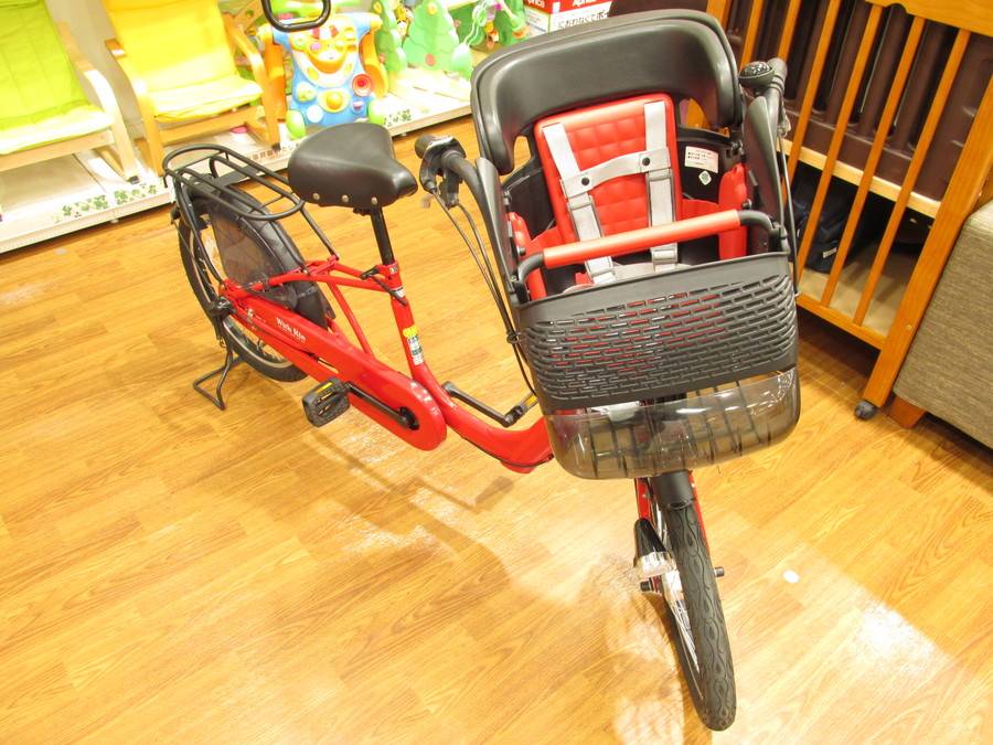 真っ赤なボディがチャーミング！子供乗せ付自転車入荷しました