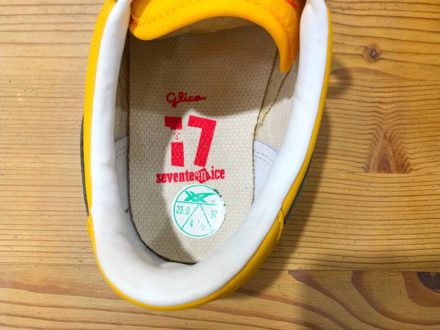 非売品！Onitsuka Tiger × seventeen iceのコラボスニーカーが