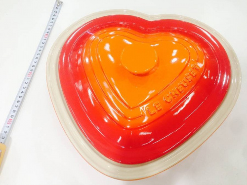 キッチン雑貨の両手鍋