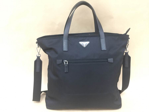 プラダ(PRADA)のバッグ