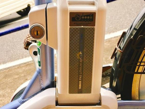 YAMAHAのｱｳﾄﾄﾞｱ　中古