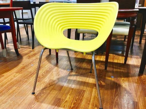 Vitraのﾃﾞｻﾞｲﾅｰｽﾞﾁｪｱ