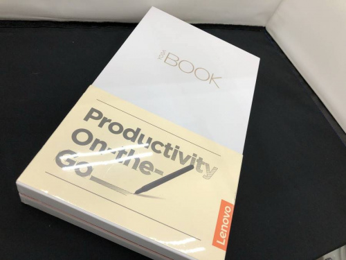 タブレットのYOGABOOK