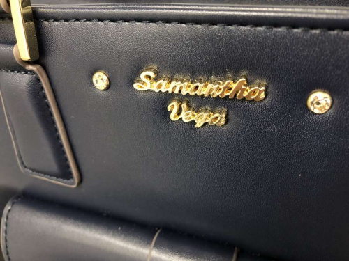 未使用のバッグ　中古