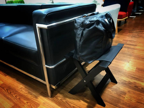 イスのディーゼル（DIESEL）