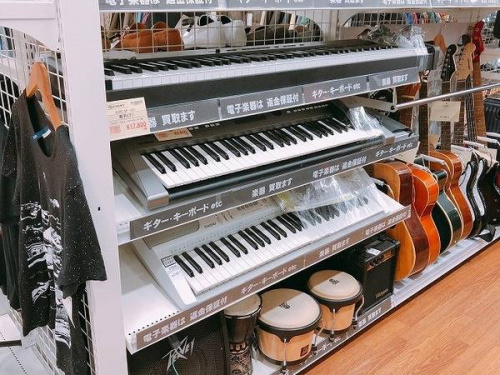 楽器　買取のアンプ