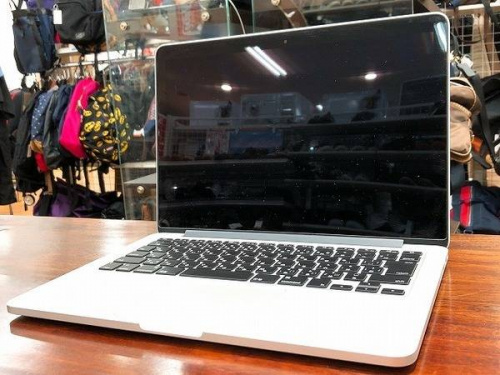 MacBookのパソコン