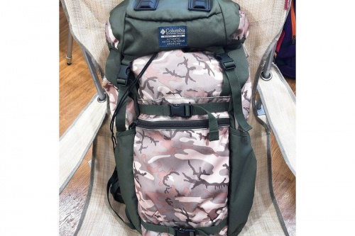 アウトドア用品のColumbia