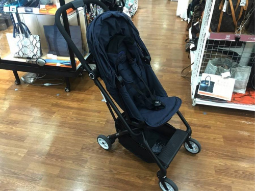 ベビーカーのcybex