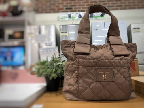 MARC JACOBS 中古のブランド バッグ