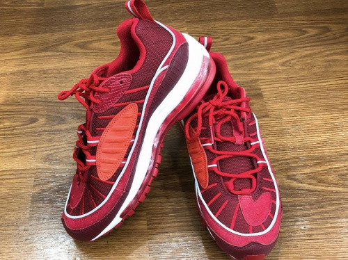 スニーカー 中古のNIKE