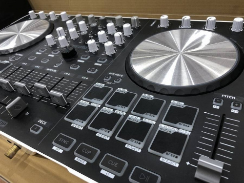 楽器のDJ楽器