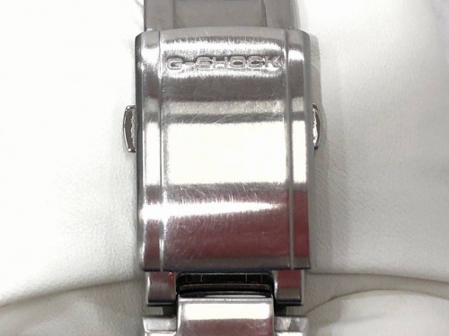 ソーラーの腕時計 中古