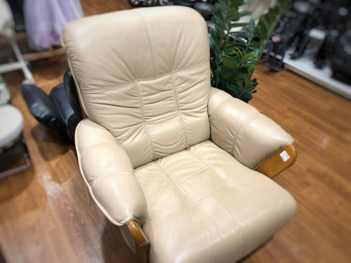 家具のソファー