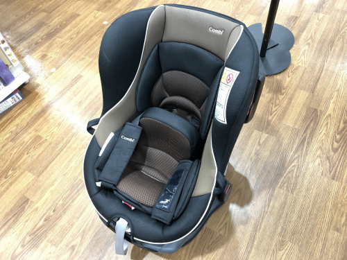 ベビー用品のチャイルドシート
