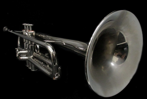楽器のトランペット