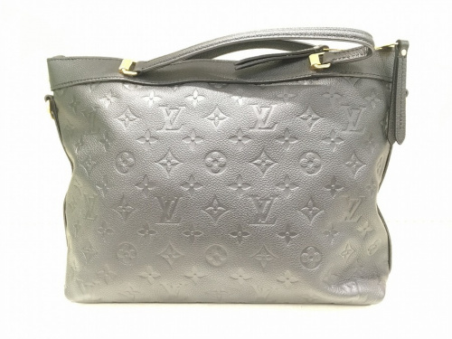 ルイヴィトンのLOUIS VUITTON