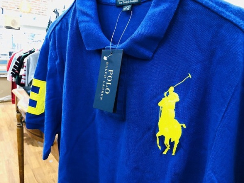 メンズファッションのシャツ