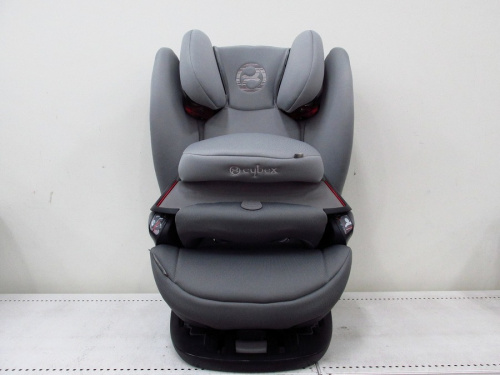 ベビー用品のチャイルドシート