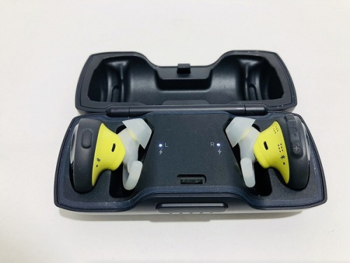 イヤホンのボーズ